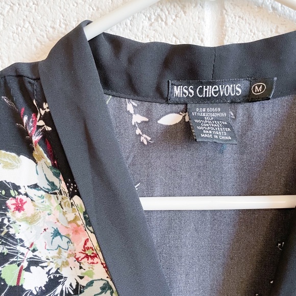 Floral Blouse - Picture 4 of 4